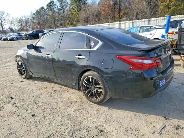 1N4AL3AP8JC282709 2018 NISSAN ALTIMA - Image 2