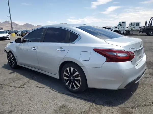 1N4AL3AP8JC282886 2018 NISSAN ALTIMA - Image 2