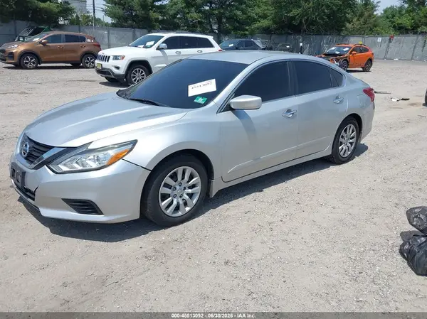 1N4AL3AP8JC283598 2018 NISSAN ALTIMA - Image 2