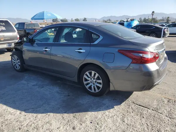 1N4AL3AP8JC284377 2018 NISSAN ALTIMA - Image 2
