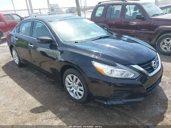 1N4AL3AP8JC284430 2018 NISSAN ALTIMA - Image 1