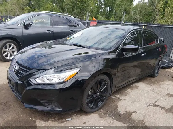 1N4AL3AP8JC284735 2018 NISSAN ALTIMA - Image 2