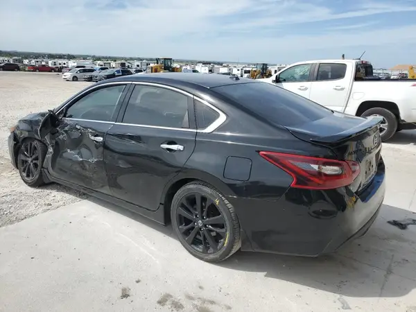 1N4AL3AP8JC285495 2018 NISSAN ALTIMA - Image 2