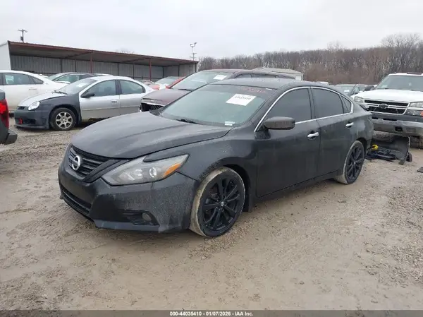 1N4AL3AP8JC289837 2018 NISSAN ALTIMA - Image 2