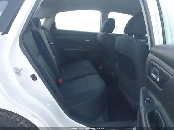 1N4AL3AP8JC290678 2018 NISSAN ALTIMA - Image 8
