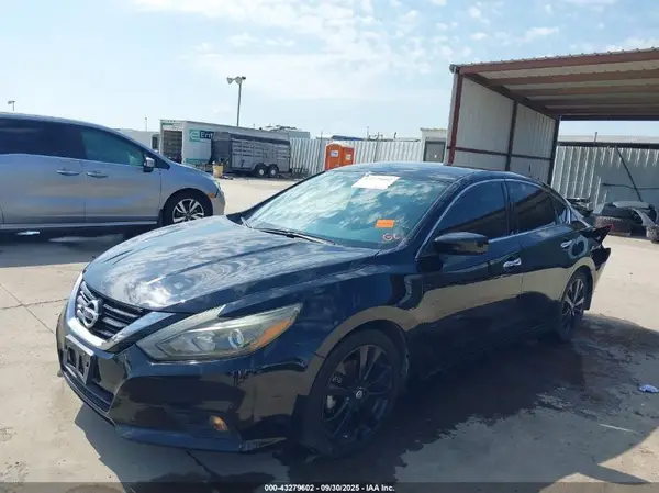 1N4AL3AP8JC291670 2018 NISSAN ALTIMA - Image 2