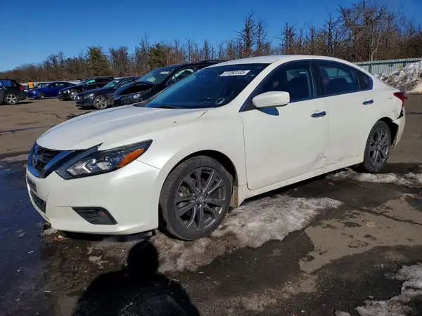 1N4AL3AP8JC292673 2018 NISSAN ALTIMA - Image 1