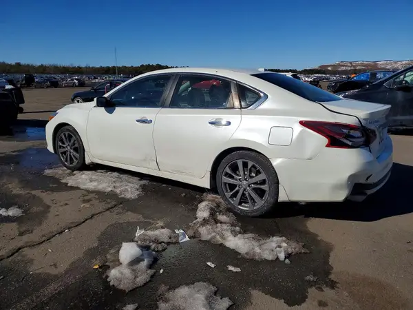1N4AL3AP8JC292673 2018 NISSAN ALTIMA - Image 2