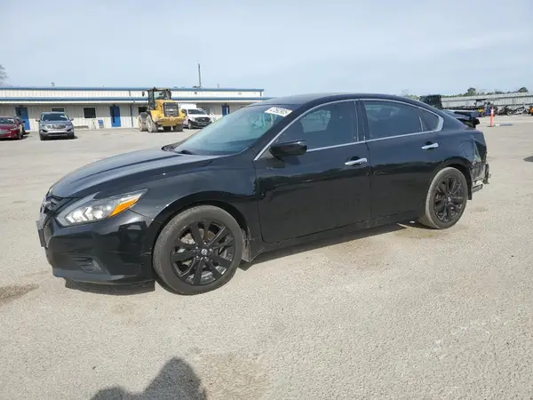 1N4AL3AP8JC294049 2018 NISSAN ALTIMA - Image 1