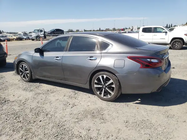1N4AL3AP8JC295119 2018 NISSAN ALTIMA - Image 2