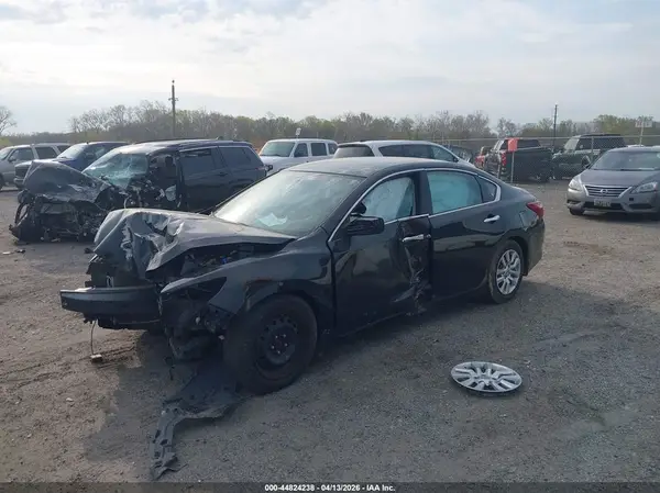 1N4AL3AP8JC295248 2018 NISSAN ALTIMA - Image 2