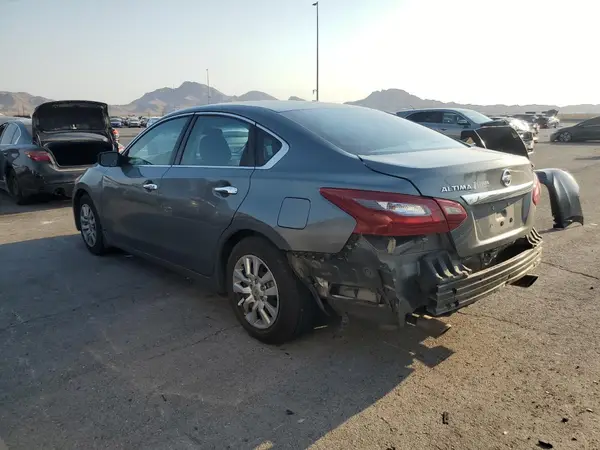 1N4AL3AP8JC471862 2018 NISSAN ALTIMA - Image 2