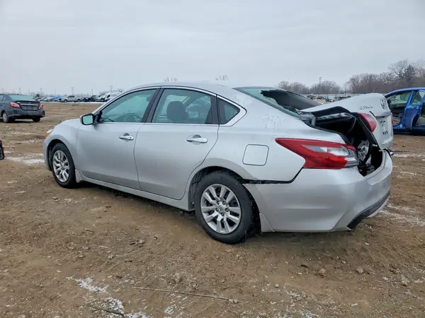 1N4AL3AP8JC476754 2018 NISSAN ALTIMA - Image 2