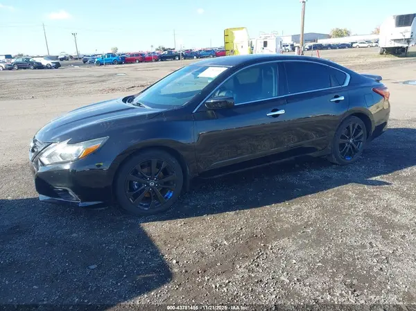 1N4AL3AP8JC478035 2018 NISSAN ALTIMA - Image 2