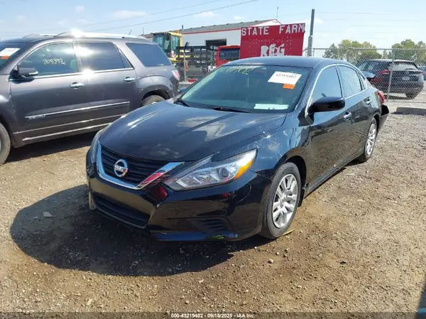 1N4AL3AP8JC478102 2018 NISSAN ALTIMA - Image 2