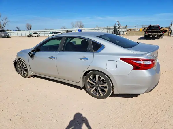 1N4AL3AP9GC110455 2016 NISSAN ALTIMA - Image 2