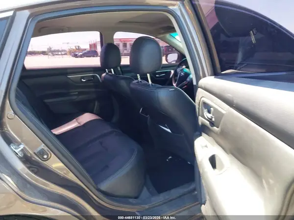 1N4AL3AP9GC116014 2016 NISSAN ALTIMA - Image 8