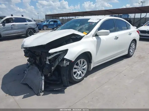 1N4AL3AP9GC118264 2016 NISSAN ALTIMA - Image 2