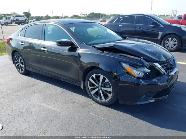 1N4AL3AP9GC118698 2016 NISSAN ALTIMA - Image 1
