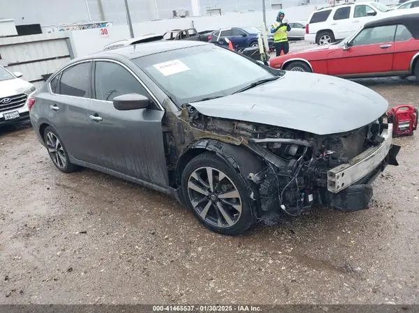 1N4AL3AP9GC123786 2016 NISSAN ALTIMA - Image 1