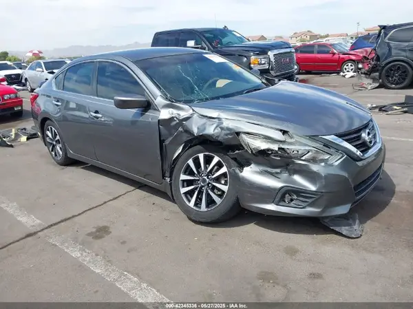 1N4AL3AP9GC125635 2016 NISSAN ALTIMA - Image 1