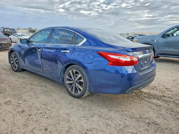 1N4AL3AP9GC128552 2016 NISSAN ALTIMA - Image 2