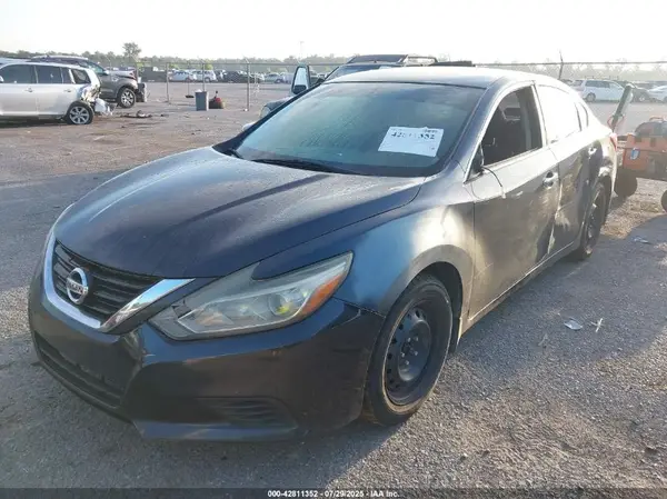1N4AL3AP9GC130141 2016 NISSAN ALTIMA - Image 2