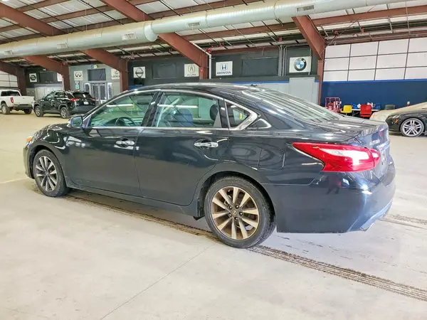1N4AL3AP9GC131130 2016 NISSAN ALTIMA - Image 2