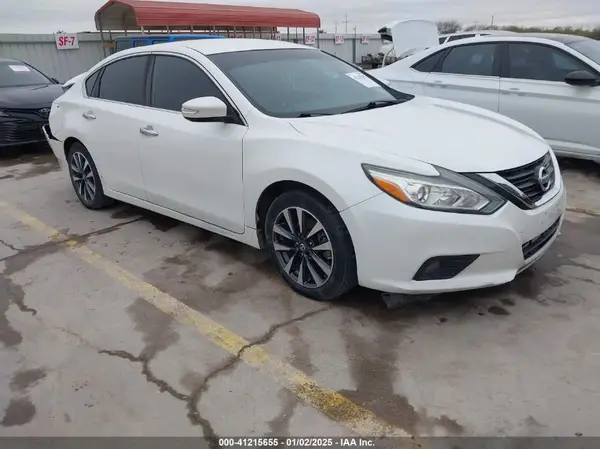 1N4AL3AP9GC135081 2016 NISSAN ALTIMA - Image 1