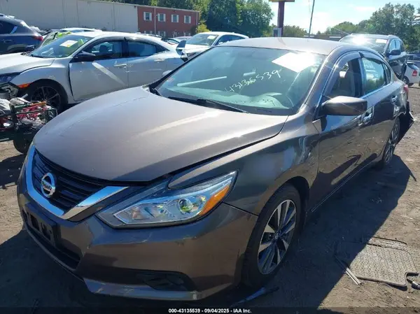 1N4AL3AP9GC139339 2016 NISSAN ALTIMA - Image 2