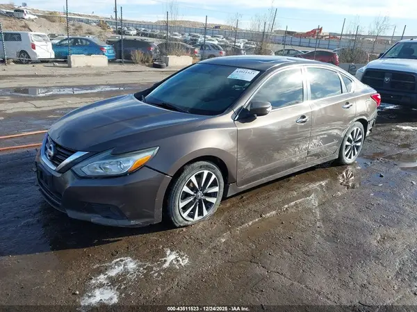 1N4AL3AP9GC141060 2016 NISSAN ALTIMA - Image 2