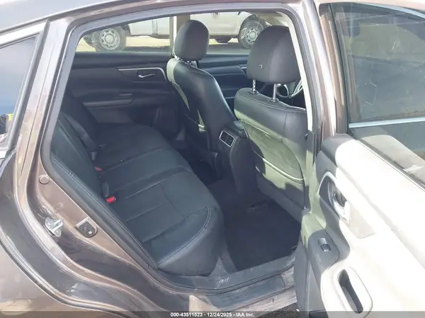 1N4AL3AP9GC141060 2016 NISSAN ALTIMA - Image 8