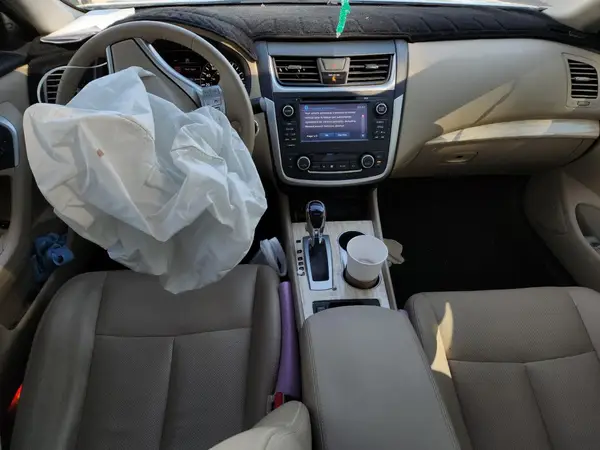 1N4AL3AP9GC151409 2016 NISSAN ALTIMA - Image 8