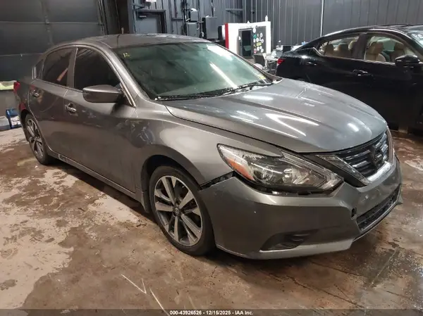 1N4AL3AP9GC153726 2016 NISSAN ALTIMA - Image 1
