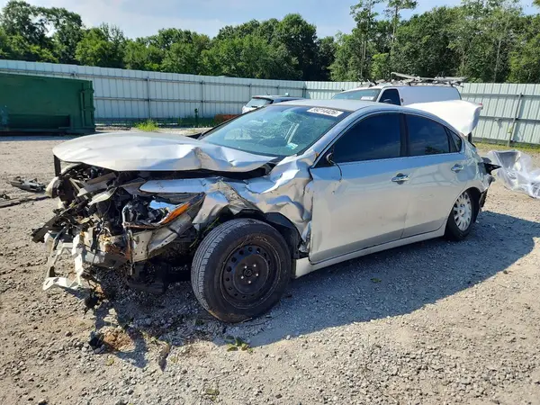 1N4AL3AP9GC155637 2016 NISSAN ALTIMA - Image 1