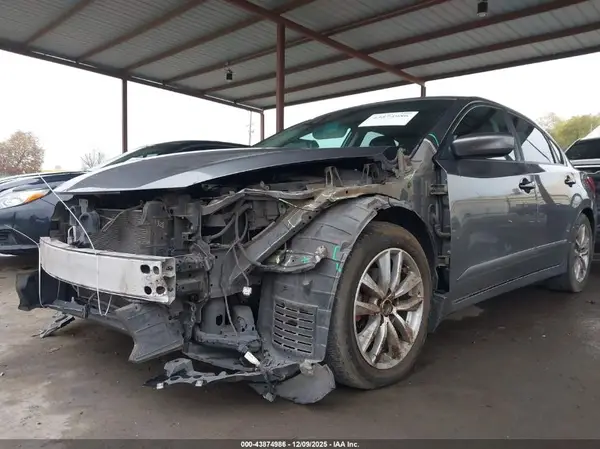 1N4AL3AP9GC176357 2016 NISSAN ALTIMA - Image 2