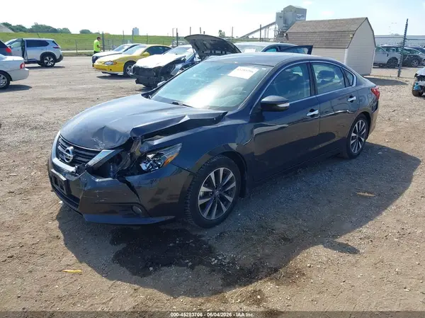 1N4AL3AP9GC185575 2016 NISSAN ALTIMA - Image 2