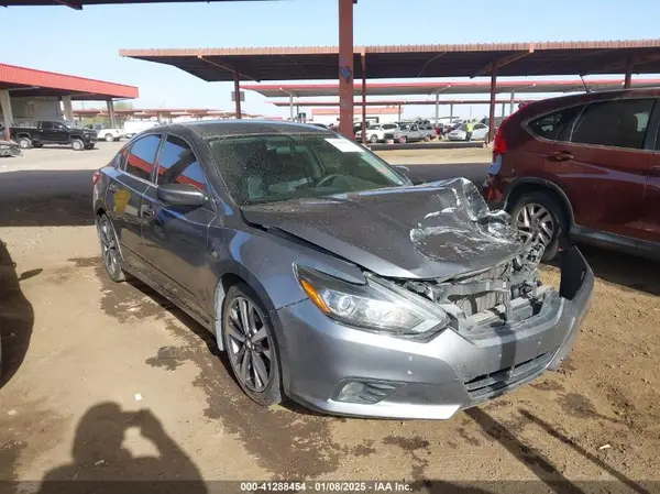 1N4AL3AP9GC207123 2016 NISSAN ALTIMA - Image 1