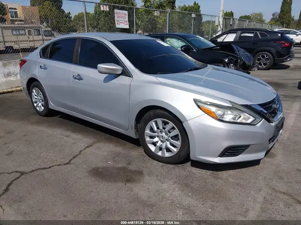 1N4AL3AP9GC213410 2016 NISSAN ALTIMA - Image 1