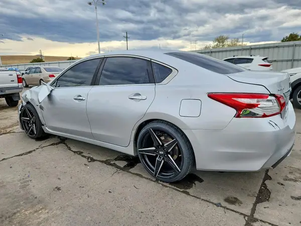 1N4AL3AP9GC213472 2016 NISSAN ALTIMA - Image 2