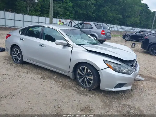 1N4AL3AP9GC217943 2016 NISSAN ALTIMA - Image 1