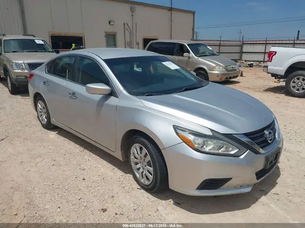 1N4AL3AP9GC225279 2016 NISSAN ALTIMA - Image 1