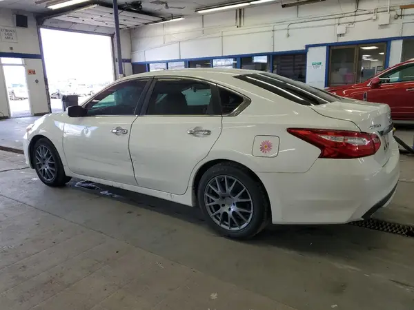 1N4AL3AP9GC232717 2016 NISSAN ALTIMA - Image 2