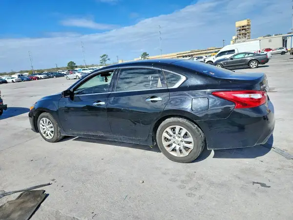 1N4AL3AP9GC256192 2016 NISSAN ALTIMA - Image 2
