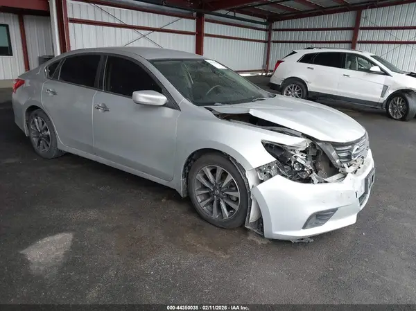 1N4AL3AP9GC258444 2016 NISSAN ALTIMA - Image 1