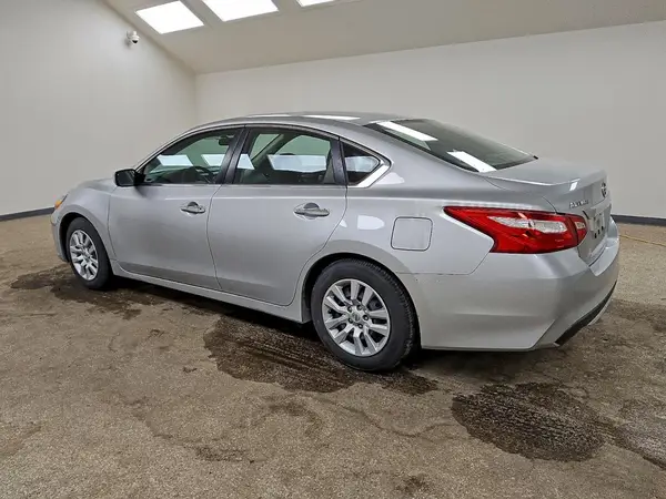 1N4AL3AP9GC260758 2016 NISSAN ALTIMA - Image 2