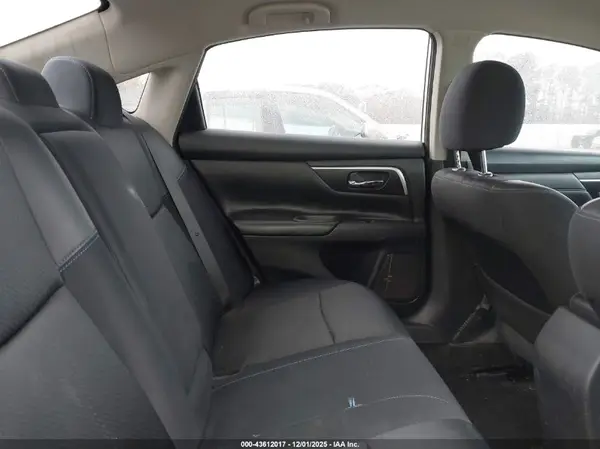 1N4AL3AP9GC270285 2016 NISSAN ALTIMA - Image 8