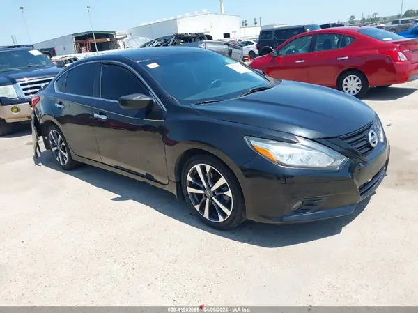 1N4AL3AP9GC280265 2016 NISSAN ALTIMA - Image 1