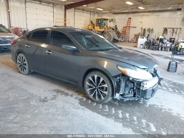 1N4AL3AP9GN372464 2016 NISSAN ALTIMA - Image 1