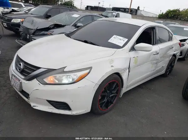 1N4AL3AP9GN379558 2016 NISSAN ALTIMA - Image 2